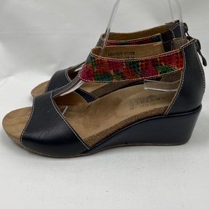 L’Artiste Low Wedge Sandal